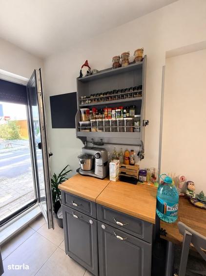 Apartament cu 3 camere decomandat în Rahova