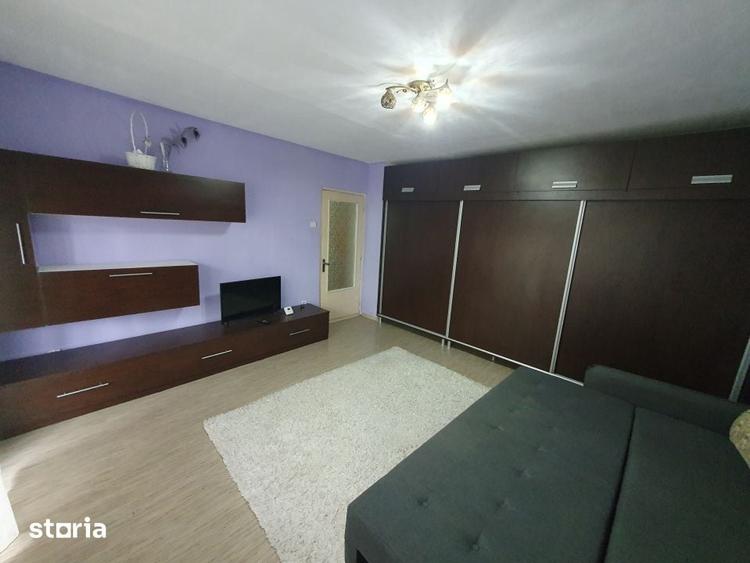 Apartament cu 2 camere decomandat în Steaua