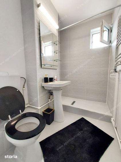 Apartament cu 4 camere decomandat în Central