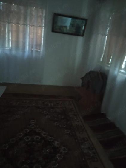 Casă cu 3 camere cu Teren 500 Mp în Poșta Câlnău