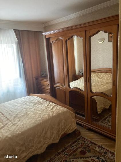 Apartament cu 3 camere decomandat în Tomis III
