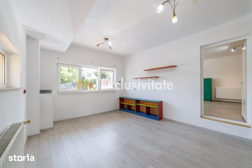 Casă cu 10 camere cu Teren 719 Mp în Mărășești