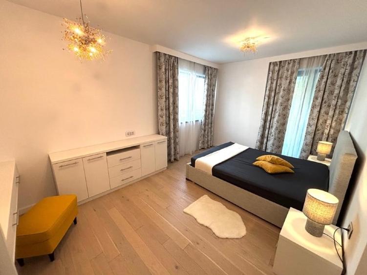 Apartament cu 3 camere decomandat în Băneasa