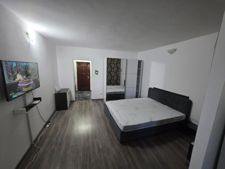 Inchiriez apartament 1 camera Podul de Piatra - 5