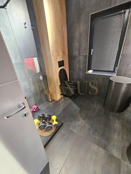 Casă individuală cu 5 camere cu Canalizare în Dej
