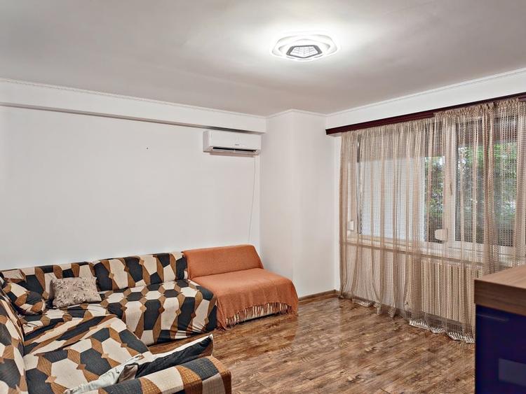 Apartament cu 2 camere decomandat în Brotăcei