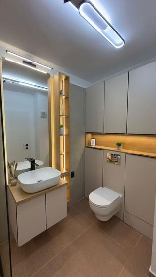 Apartament cu 2 camere semidecomandat, mobilat în Florești