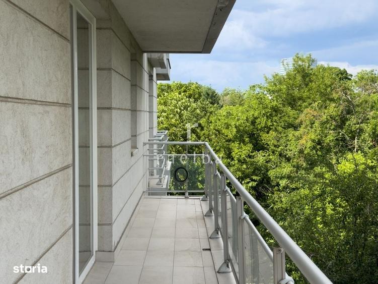 Apartament cu 4 camere în Primăverii