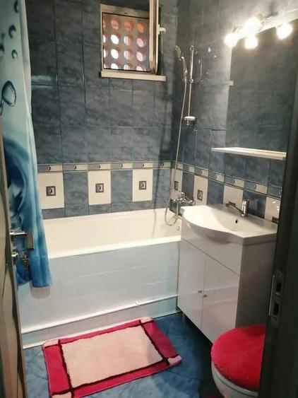 Apartament cu 2 camere decomandat în Cornișa