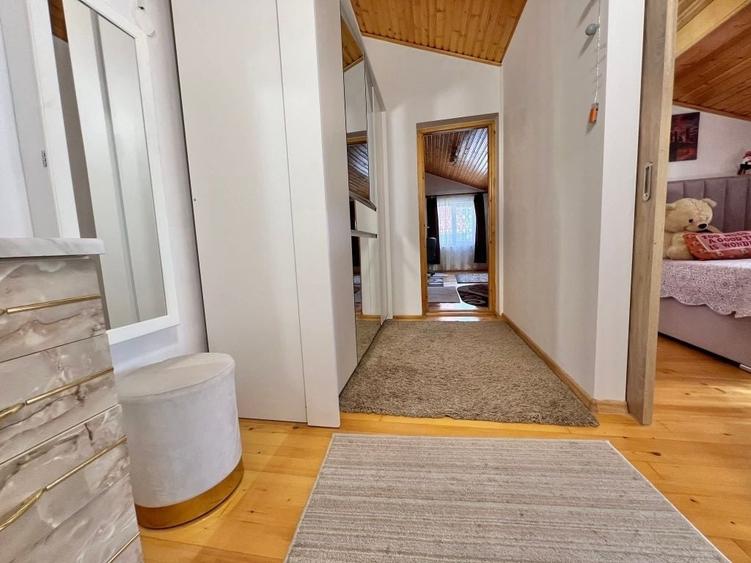 Casă cu 3 camere în Exterior Vest