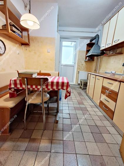 Apartament cu 2 camere decomandat în Mazepa 2