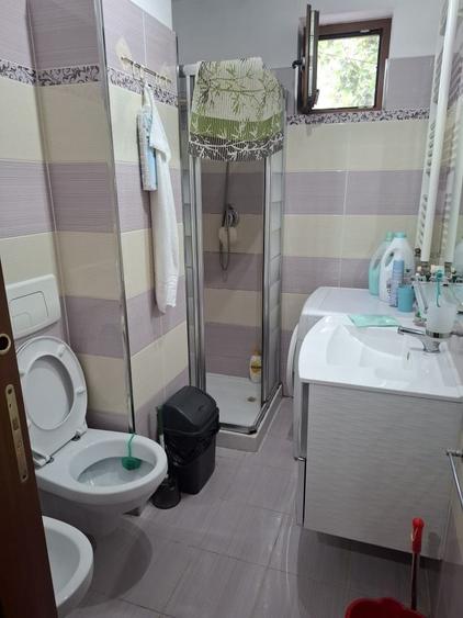 Apartament cu 2 camere decomandat în Micro 17