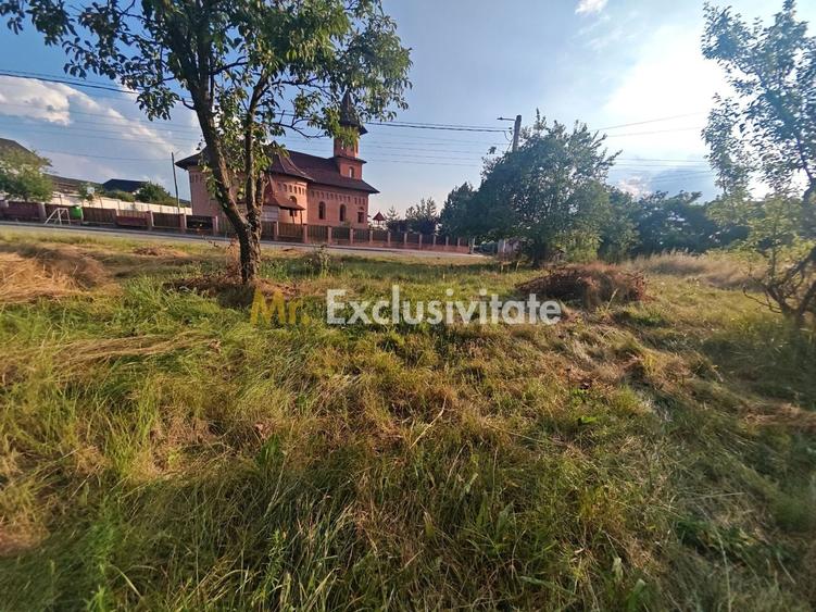 Teren Construcții intravilan de 1600 mp, în Exterior Nord