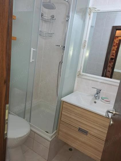 Apartament cu 3 camere decomandat în UTA