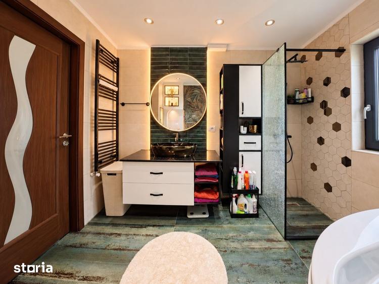 Casă cu 4 camere cu Teren 1344 Mp în Oituz