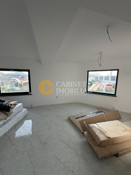 Casă individuală cu 5 camere cu Canalizare în Țuțora