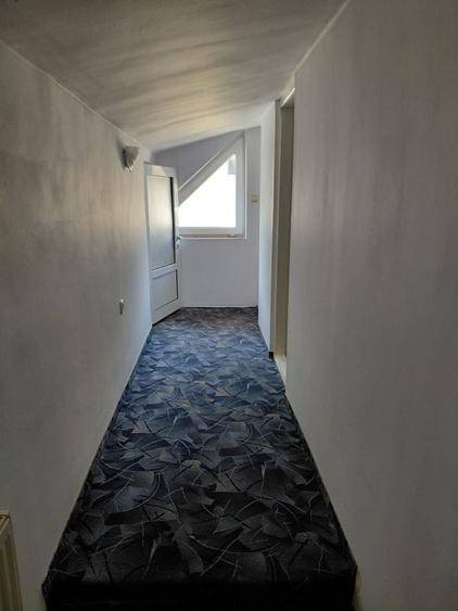 Casă cu 4 camere cu Teren 1000 Mp în Vințu de Jos
