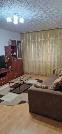 Apartament cu 2 camere decomandat în Berceni