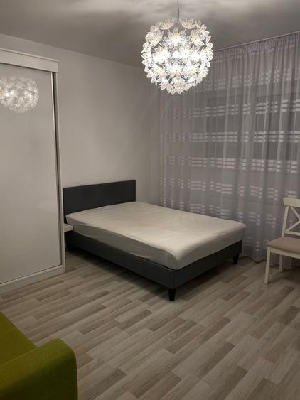 Garsonieră decomandată în Păcii