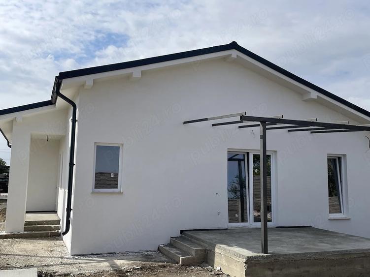 Casă cu 3 camere cu Teren 430 Mp în Cerneteaz