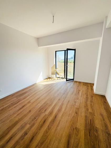Apartament cu 3 camere decomandat în Băneasa