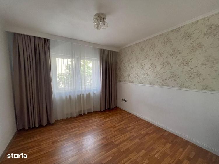 Apartament cu 3 camere în Iosia