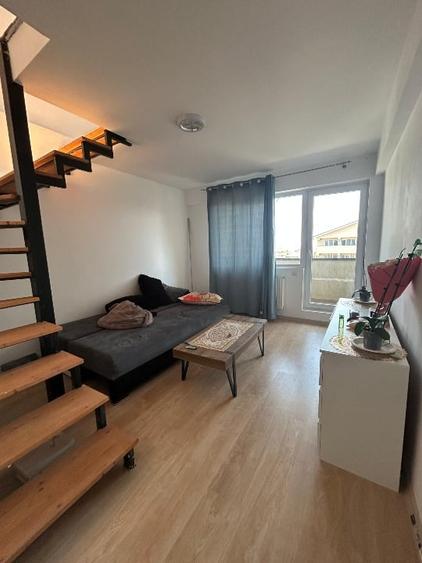 Apartament cu 2 camere decomandat, mobilat în Central