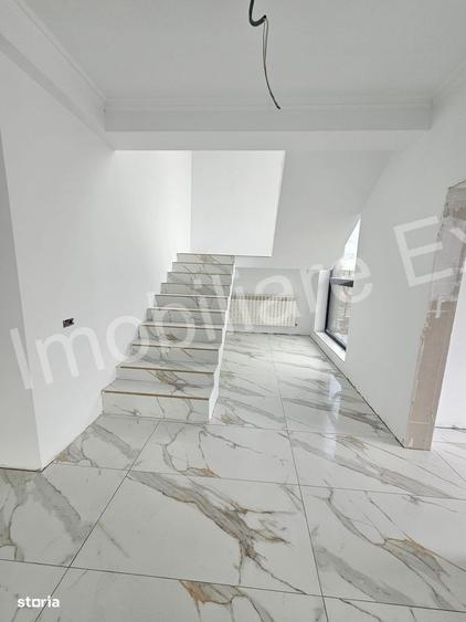 Casă cu 4 camere în Zigoneni
