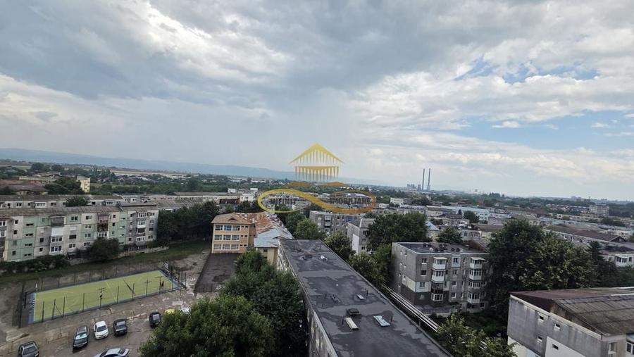 Apartament cu 3 camere decomandat în Alecu Russo