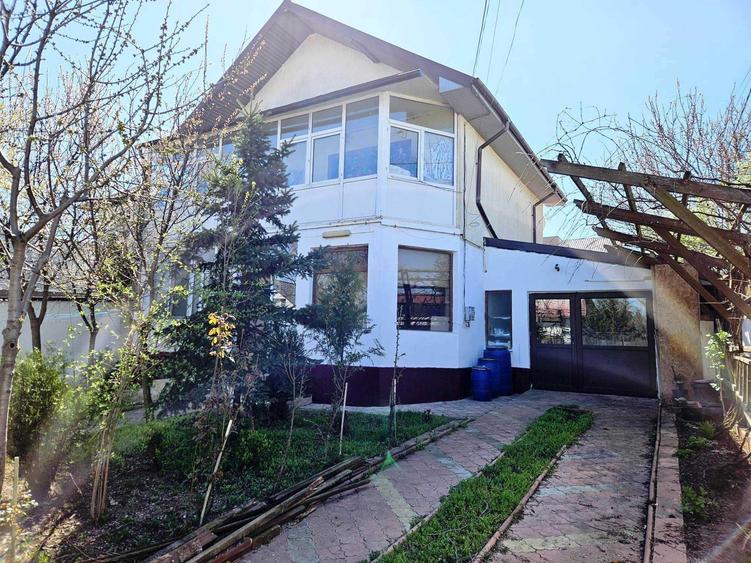 Casă cu 4 camere cu Teren 280 Mp în Valu lui Traian