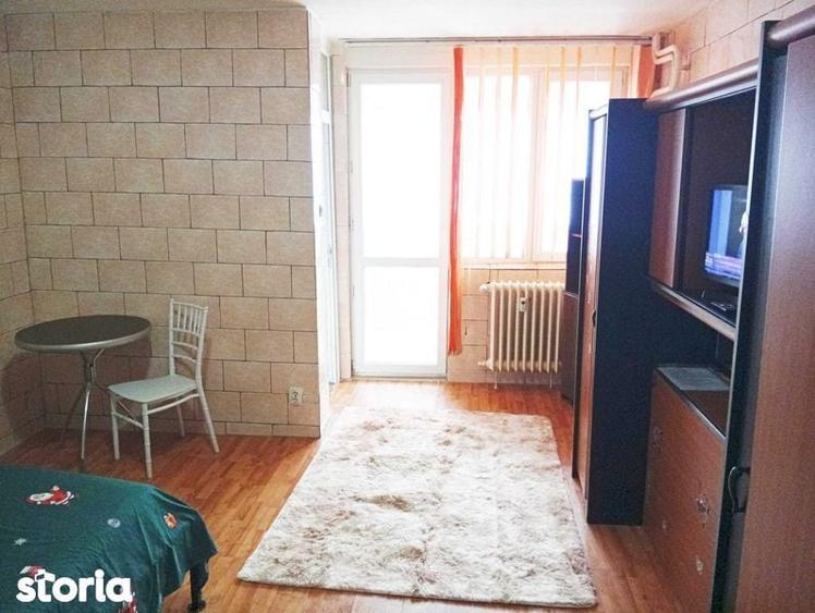 Proprietar inchiriez garsoniera CF 1, Calea Vitan Auchan , 330 EURO - 2
