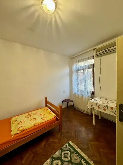 Casă cu 7 camere cu Canalizare în Armeneasca