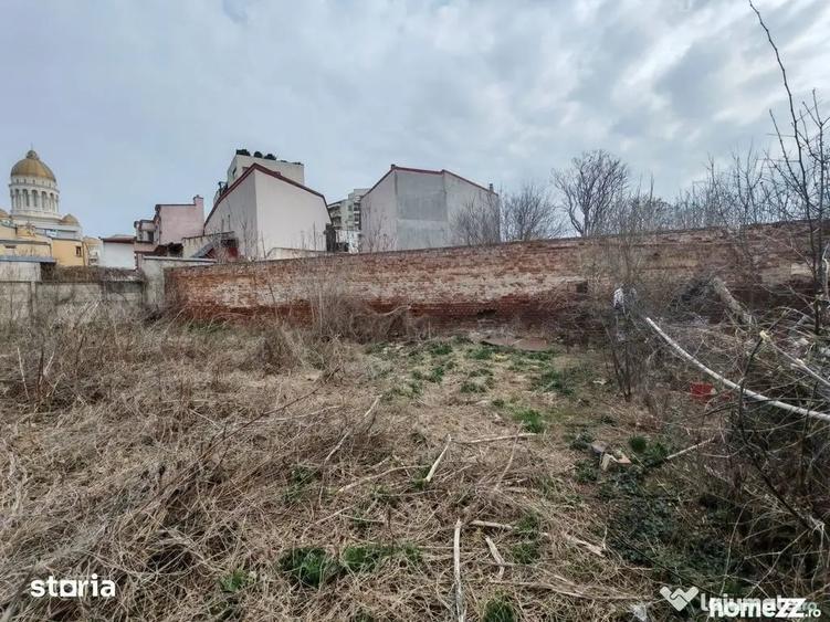 Teren de 407 mp, în Central