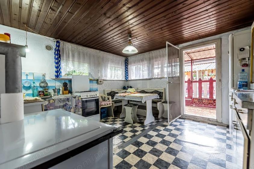 Casă cu 3 camere cu Teren 330 Mp în Central