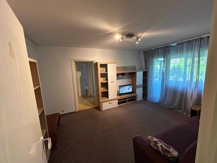 Apartament cu 2 camere semidecomandat în Medicină