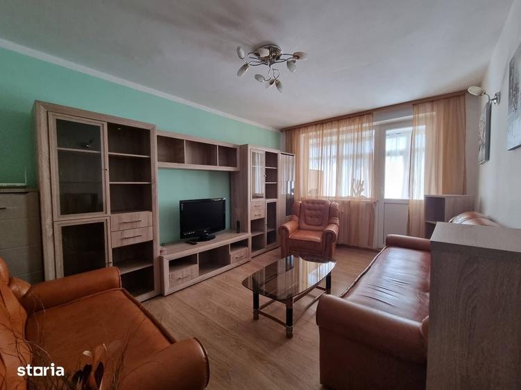 Apartament cu 3 camere decomandat în Giurgiului