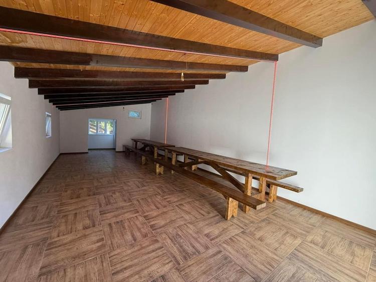 Duplex cu 8 camere cu Canalizare în Exterior Nord