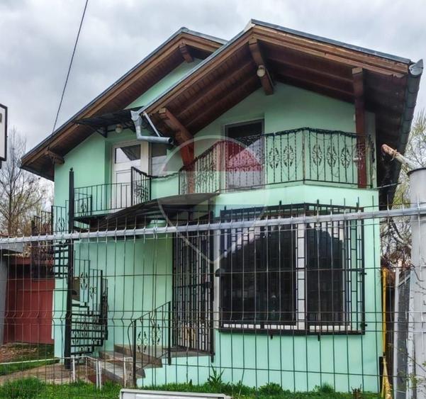 Casă individuală cu 3 camere cu Teren 117 Mp în Central