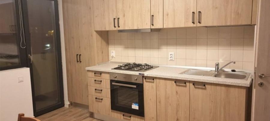 Apartament cu 3 camere decomandat în Brâncoveanu