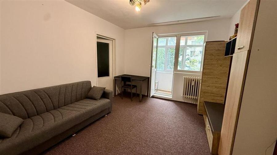 Apartament cu 2 camere nedecomandat în Tătărași