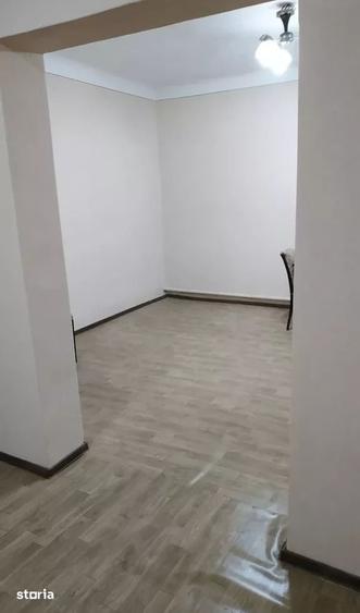 Apartament 3 camere/ 2' Metrou 1 Decembrie/ Nemobilat/ Birouri/ Pets - 1