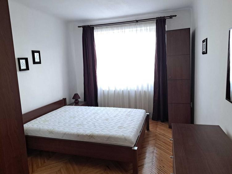 Inchiriez apartament central 2 camere, langa Catedrala Mica/2-Room Apartment for Rent in the City Center, Next to the Small Cathedral - 3