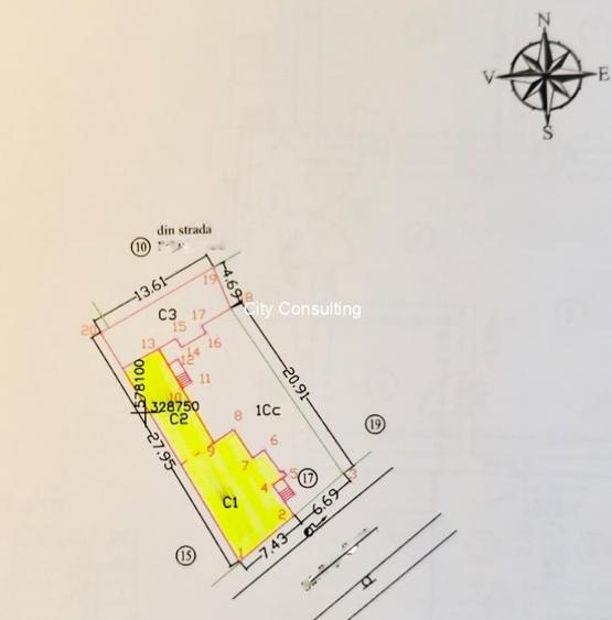 Casă individuală cu 8 camere cu Canalizare în Ultracentral