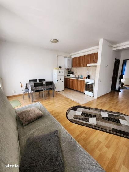 Apartament cu 3 camere, mobilat în Florești