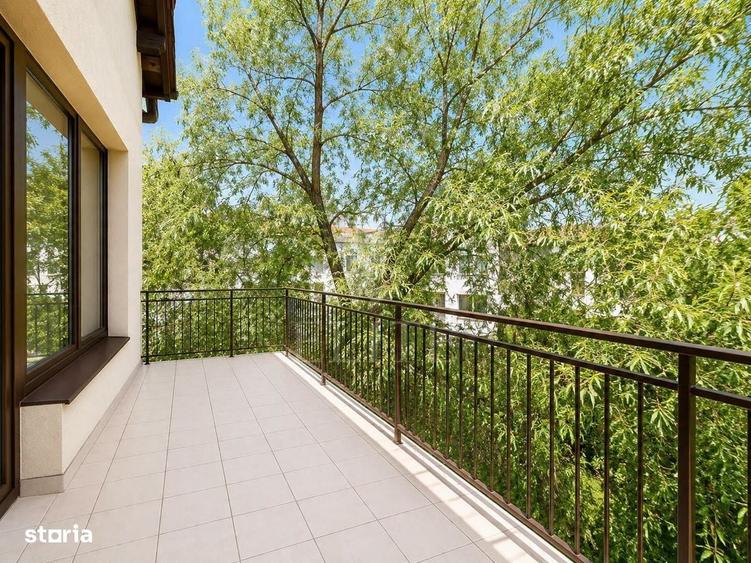 Apartament cu 3 camere în Andrei Mureșanu