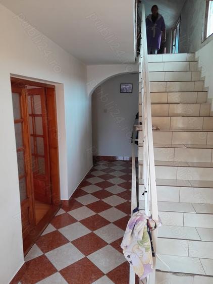 Casă cu 6 camere în Central
