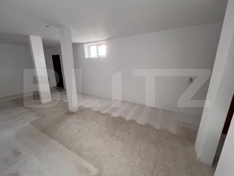 Spațiu comercial, de 345 mp, în Blaj