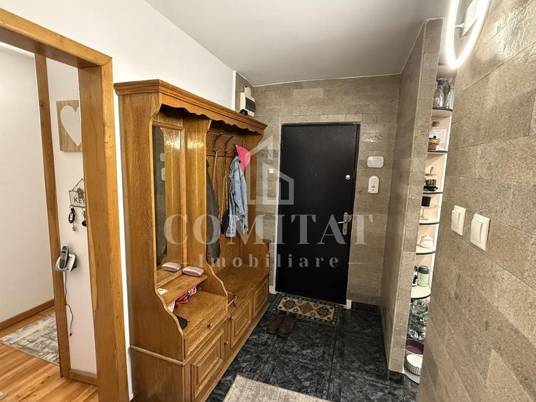 Apartament cu 4 camere decomandat, mobilat în Mărăști