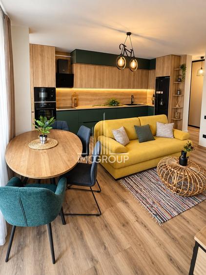 Apartament cu 3 camere decomandat, mobilat în Florești