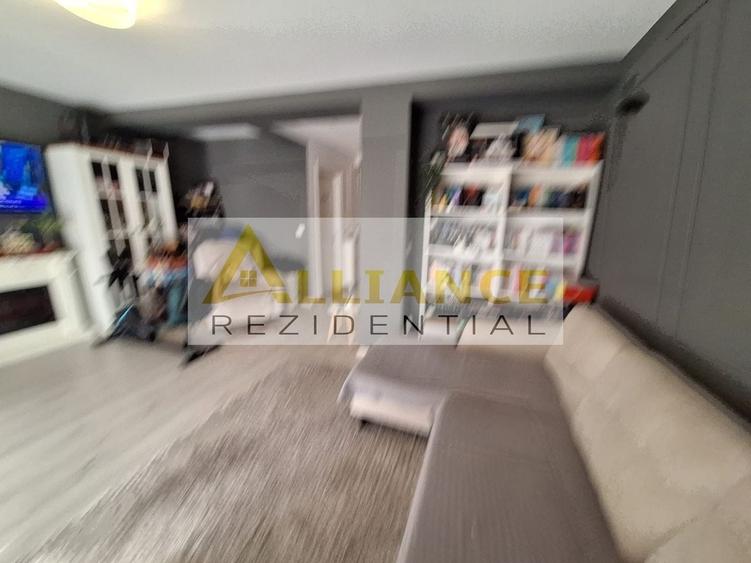 Duplex cu 3 camere cu Canalizare în Sud